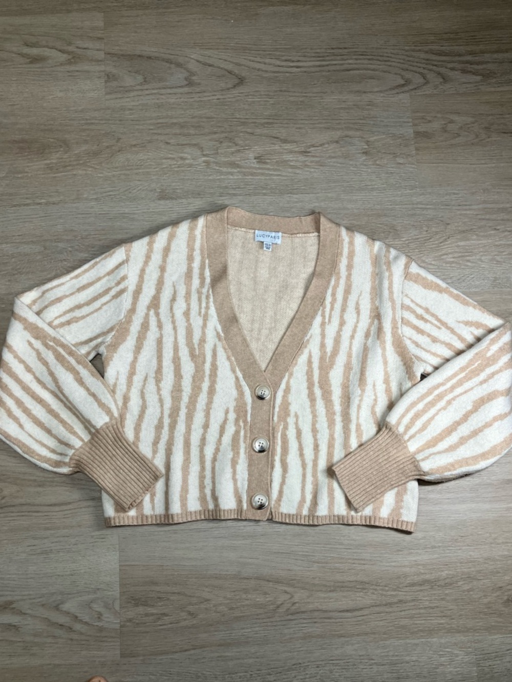 Lucy Paris V-neck cardigan size XS